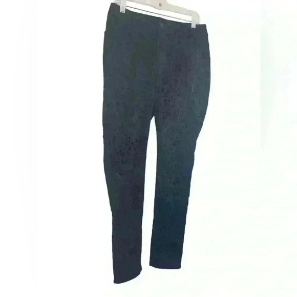 Chicos Black Leopard Print Skinny Grunge Goth Dark Edgy Casual Jeggings Jeans 10 - Picture 2 of 5